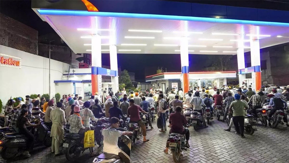 ಮತ್ತೆ ಲಾಕ್‌ಡೌನ್ ಹೇರುತ್ತಾ ಸರ್ಕಾರ?; ಕೇಂದ್ರದ ಸ್ಪಷ್ಟನೆ ಏನು ಗೊತ್ತಾ?