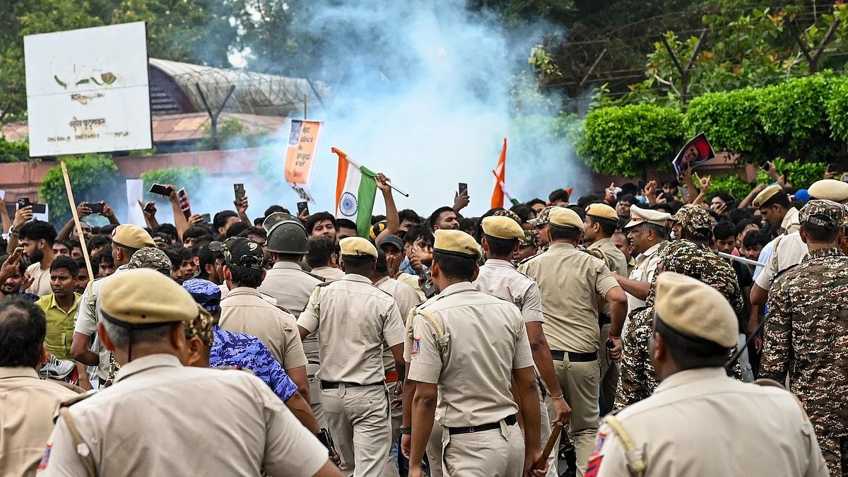 CJP ಹೋರಾಟಕ್ಕೆ ಸಿಕ್ಕಿತು ಬಿಗ್ ಸಕ್ಸಸ್: Gen Z ಆಕ್ರೋಶಕ್ಕೆ ಖಾಕಿ ಪಡೆ ಶೇಕ್!
