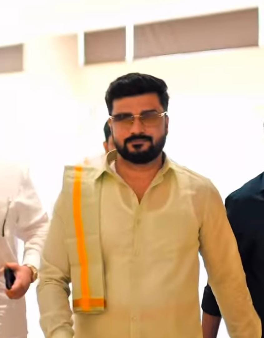 Nine East ಸಂಸ್ಥೆಯ ವಾರ್ಷಿಕೋತ್ಸವಕ್ಕೆ ಸೇವಾಕಾರ್ಯದ ಮೆರುಗು: ಹಸಿದವರಿಗೆ ಅನ್ನ, ಅನಾಥರಿಗೆ ಆಸರೆ: ಉದ್ಯಮಿ ಮಿಶಾಲುದ್ದೀನ್ ಕಾರ್ಯಕ್ಕೆ ಶ್ಲಾಘನೆ